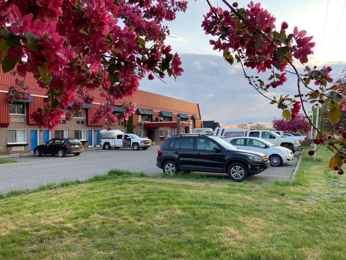 Motel Le Transit Mont-Saint-Hilaire Exterior foto